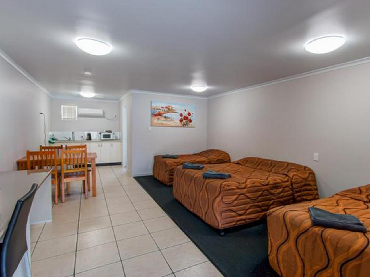 Galaxy Mackay Motor Inn מראה חיצוני תמונה