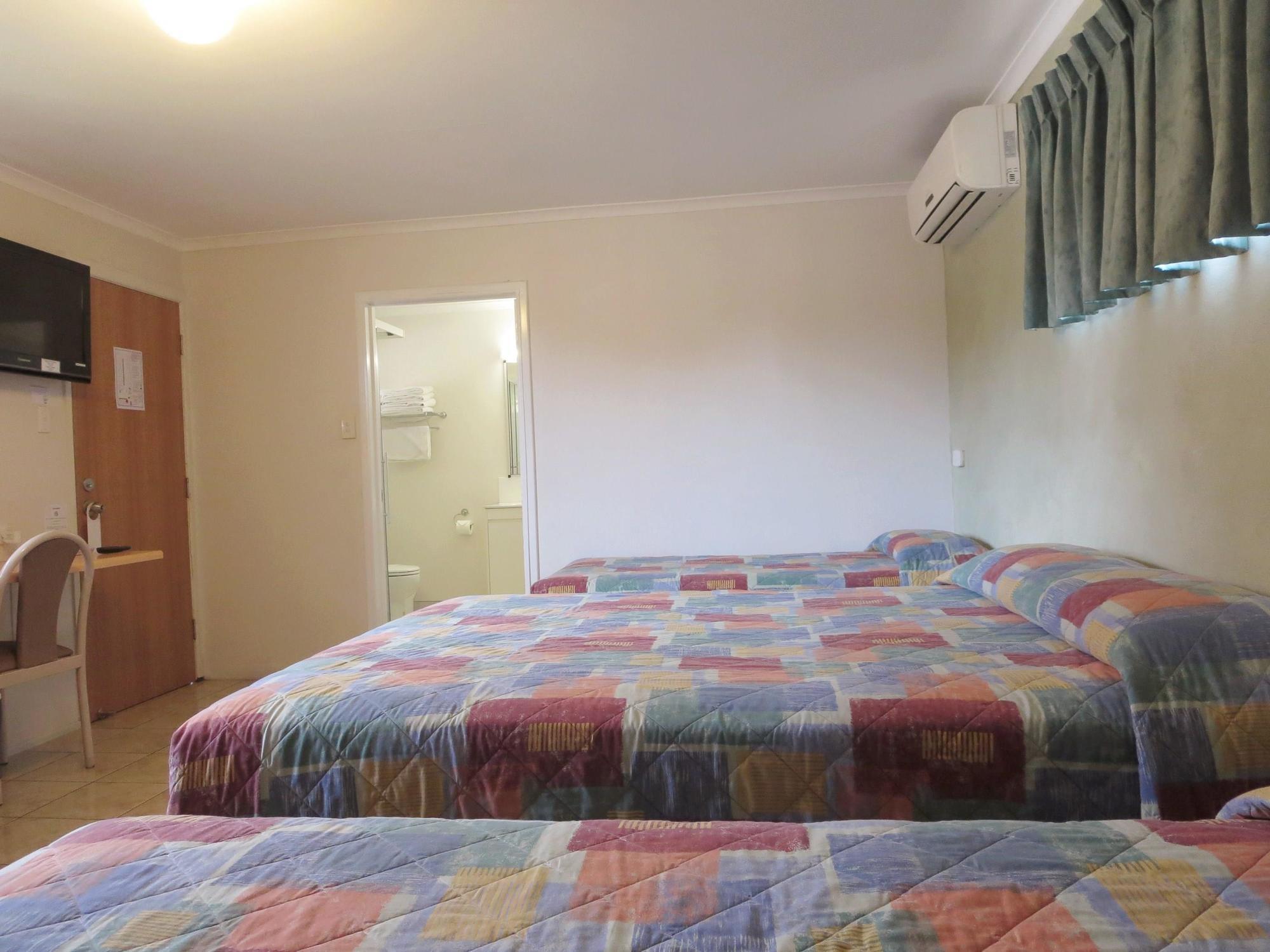 Galaxy Mackay Motor Inn מראה חיצוני תמונה