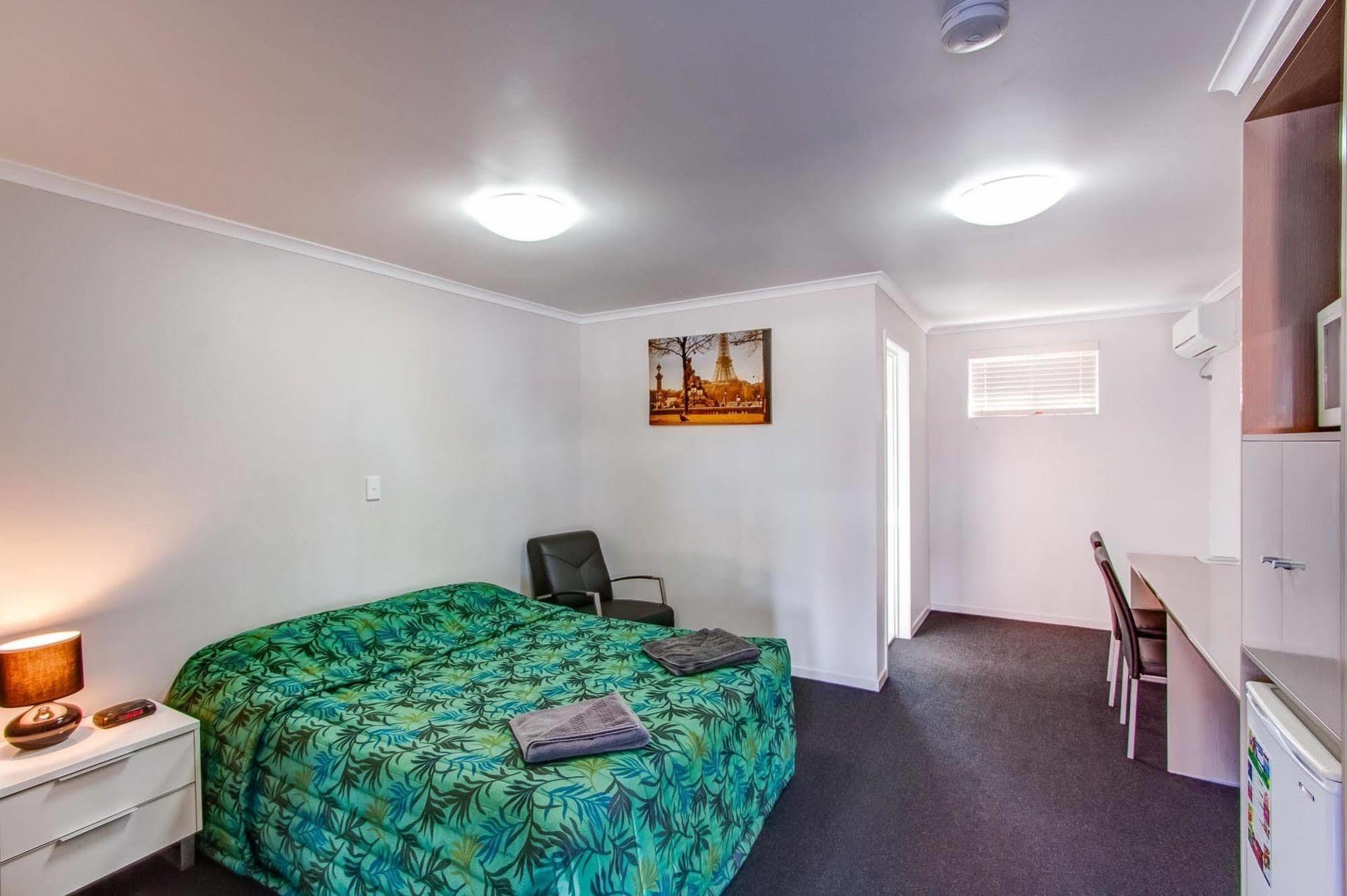 Galaxy Mackay Motor Inn מראה חיצוני תמונה